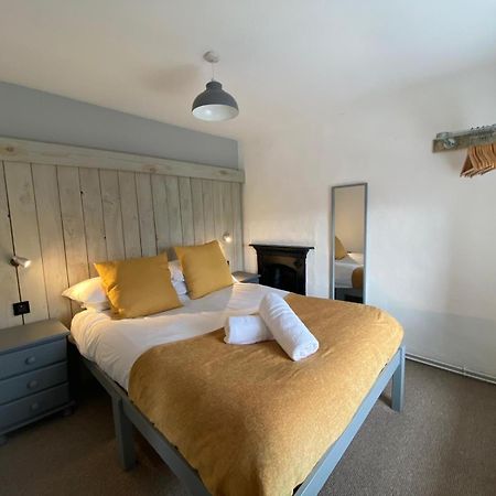 Farmhouse & Cottage At Geufron Farm - Dog Friendly Bryn-crug Экстерьер фото