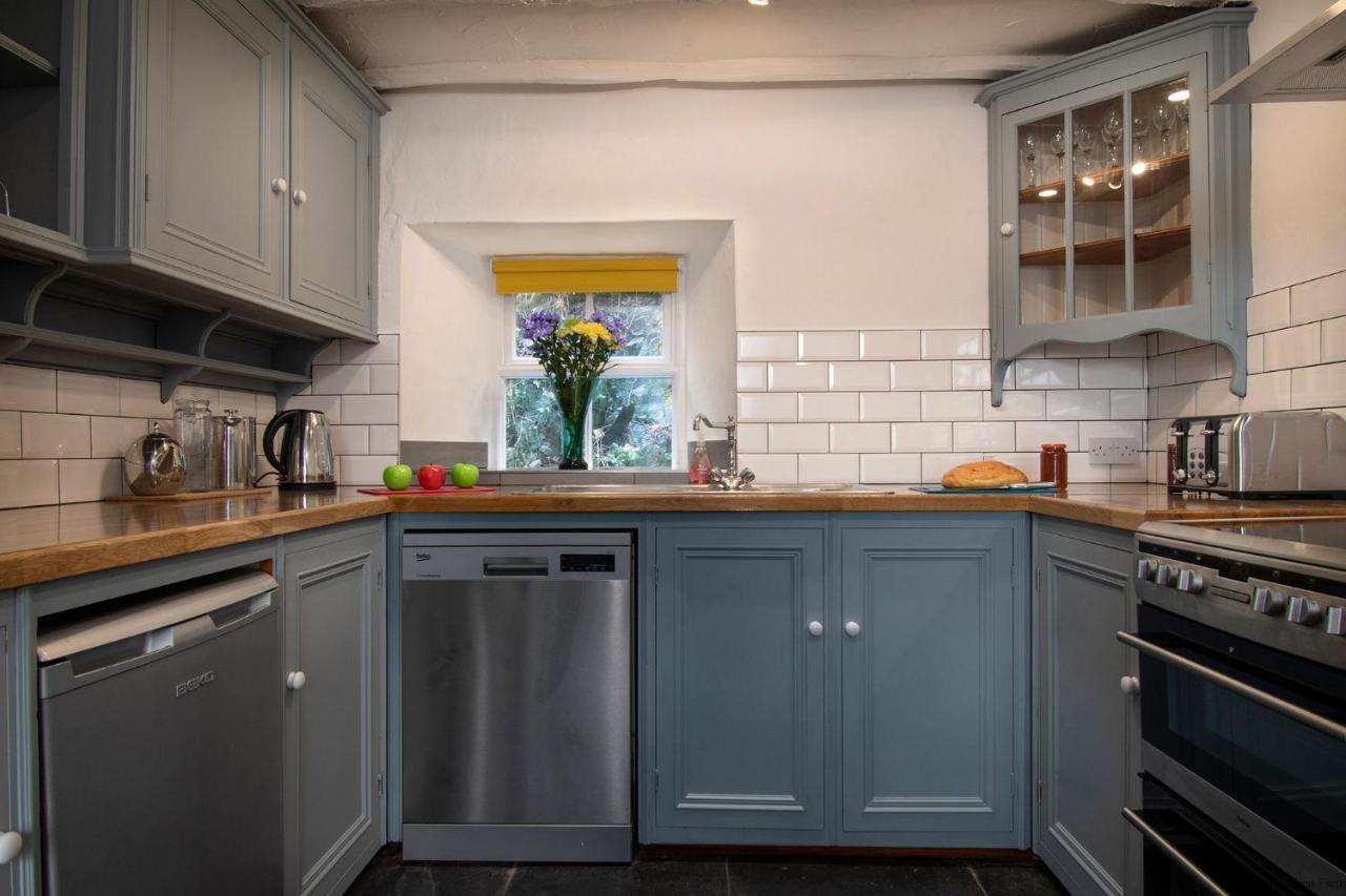 Farmhouse & Cottage At Geufron Farm - Dog Friendly Bryn-crug Экстерьер фото