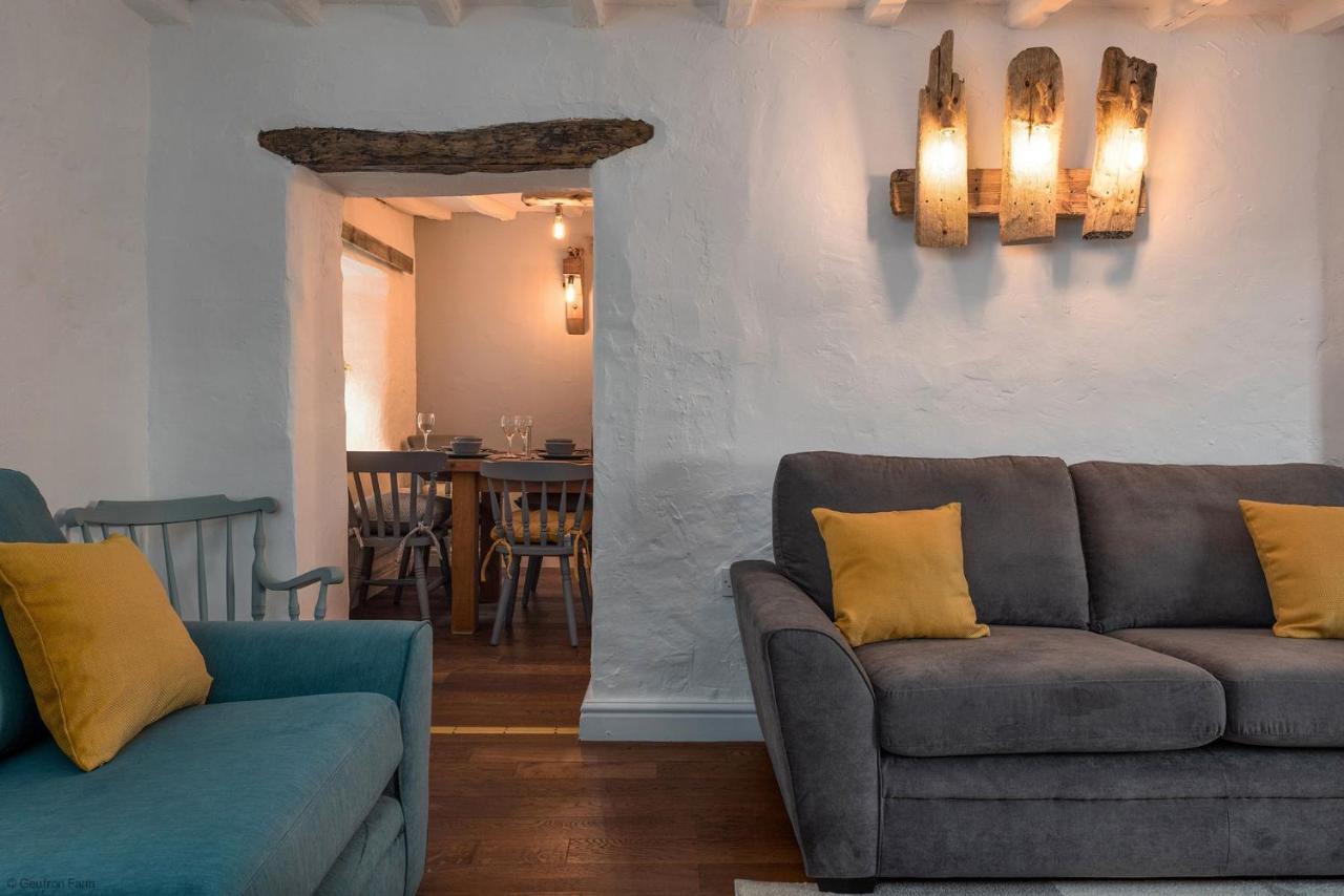 Farmhouse & Cottage At Geufron Farm - Dog Friendly Bryn-crug Экстерьер фото