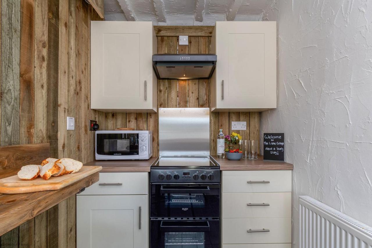 Farmhouse & Cottage At Geufron Farm - Dog Friendly Bryn-crug Экстерьер фото