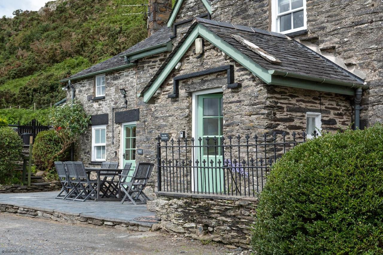 Farmhouse & Cottage At Geufron Farm - Dog Friendly Bryn-crug Экстерьер фото